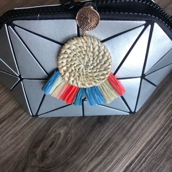 Raffia Fringe Earrings - Picture 5 of 8